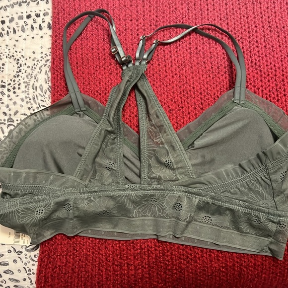 Bralette - Picture 3 of 3